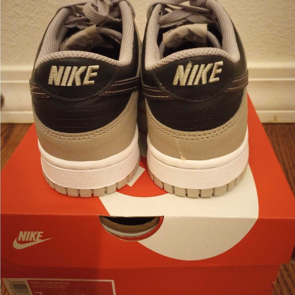 Nike Dunk Low GS in College Gray and Black Boys 7Y - Picture 4 of 5